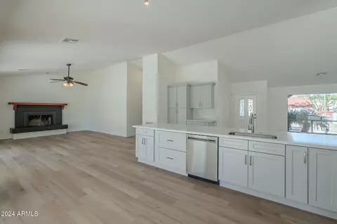 4401 E Betty Elyse Ln, Phoenix, AZ 85032 photo 14