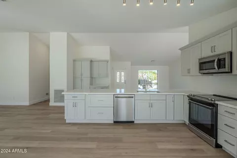 4401 E Betty Elyse Ln, Phoenix, AZ 85032 photo 15