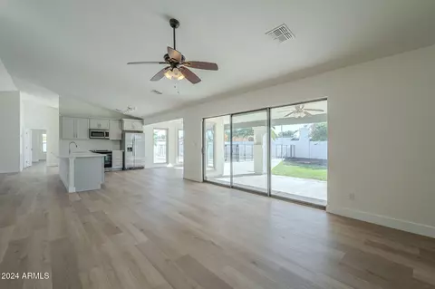 4401 E Betty Elyse Ln, Phoenix, AZ 85032 photo 20