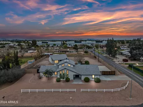 394 E Redfield Rd, Chandler, AZ 85225