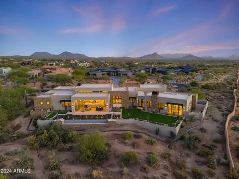 9940 E Aleka Way, Scottsdale, AZ 85262