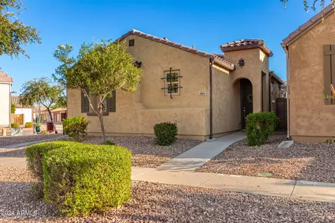 9004 W Nicolet Ave, Glendale, AZ 85305