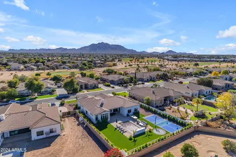 View/Area - 4184 E Meadowview Dr, Gilbert, AZ 85298 photo 3 of 23