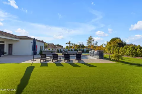 Exterior - 4184 E Meadowview Dr, Gilbert, AZ 85298 photo 8 of 13