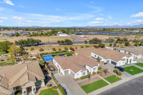 View/Area - 4184 E Meadowview Dr, Gilbert, AZ 85298 photo 8 of 23