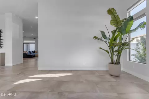 Entry Way - 4184 E Meadowview Dr, Gilbert, AZ 85298 photo 2 of 5