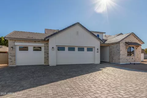 Exterior - 1717 E Minton St, Mesa, AZ 85203 photo 2 of 10