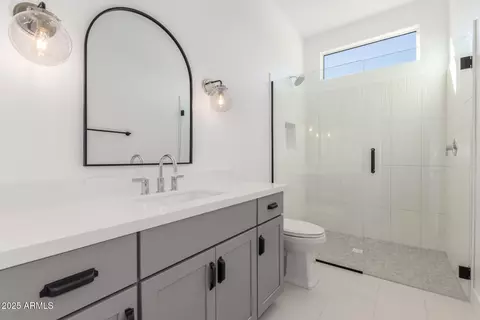 Bath - 1717 E Minton St, Mesa, AZ 85203 photo 6 of 8