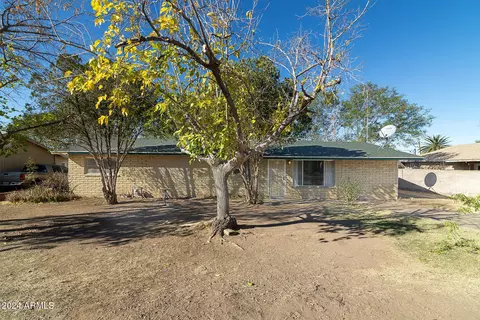 214 S Hing Dr, Superior, AZ 85173