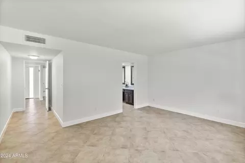 14017 N Burning Tree Pl, Phoenix, AZ 85022 photo 22