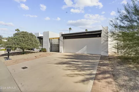 14017 N Burning Tree Pl, Phoenix, AZ 85022 photo 2