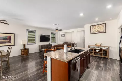 Entry Way - 1526 E Saint Catherine Ave, Phoenix, AZ 85042 photo 5 of 9
