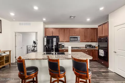 Kitchen - 1526 E Saint Catherine Ave, Phoenix, AZ 85042 photo 1 of 4