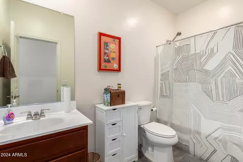 Bath - 1526 E Saint Catherine Ave, Phoenix, AZ 85042 photo 2 of 2