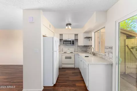 2620 E 10th St, Tempe, AZ 85288 photo 11