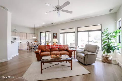 4326 E Williams Dr, Phoenix, AZ 85050 photo 9