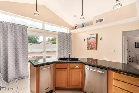 2127 E Kathleen Rd, Phoenix, AZ 85022 photo 9
