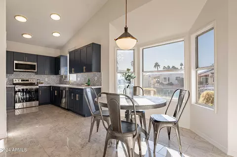 14616 N 90th Dr, Peoria, AZ 85381