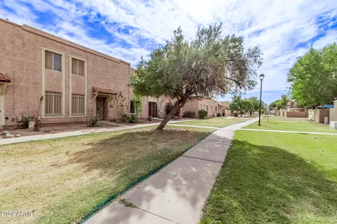 8428 N 33rd Dr, Phoenix, AZ 85051 photo 3