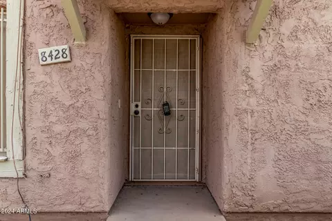 8428 N 33rd Dr, Phoenix, AZ 85051 photo 4