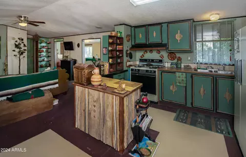 20659 E Sierra Dr, Mayer, AZ 86333 photo 5