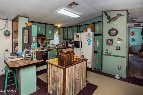 20659 E Sierra Dr, Mayer, AZ 86333 photo 6