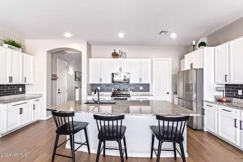 2493 S Quaintance St, Gilbert, AZ 85295