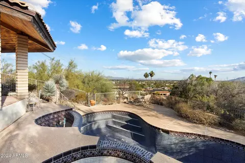 Exterior - 2716 E Voltaire Ave, Phoenix, AZ 85032 photo 4 of 11