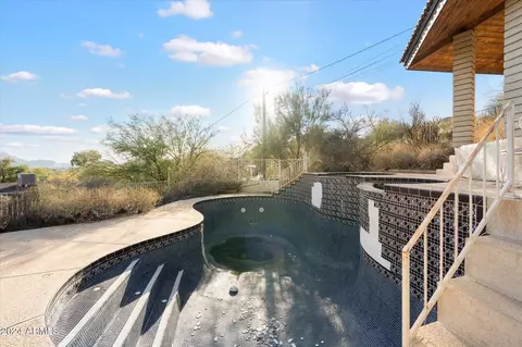 Exterior - 2716 E Voltaire Ave, Phoenix, AZ 85032 photo 3 of 11
