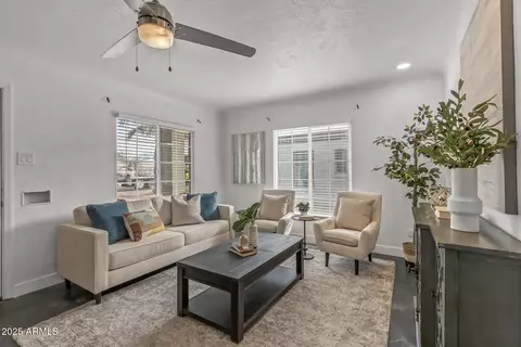 1325 E Monte Vista Rd E, Phoenix, AZ 85006 photo 7