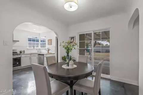 1325 E Monte Vista Rd E, Phoenix, AZ 85006 photo 15