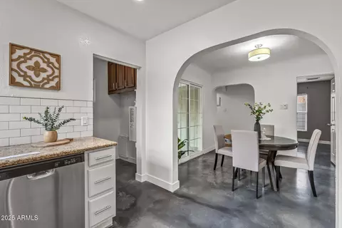 1325 E Monte Vista Rd E, Phoenix, AZ 85006 photo 16