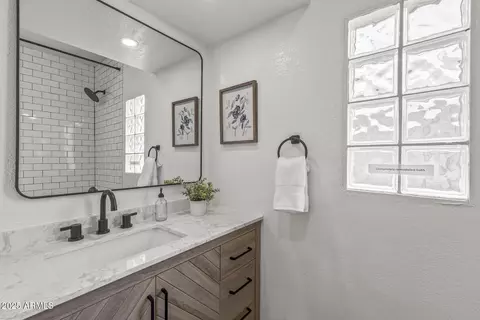 1325 E Monte Vista Rd E, Phoenix, AZ 85006 photo 28