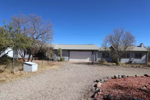 10035 E Tristan Dr, Hereford, AZ 85615