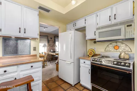 1720 E Vineyard Rd, Phoenix, AZ 85042 photo 11