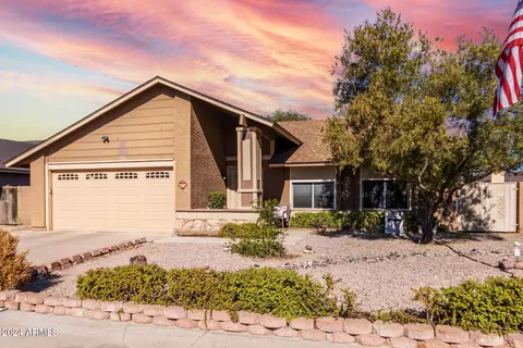 1720 E Vineyard Rd, Phoenix, AZ 85042 photo 2