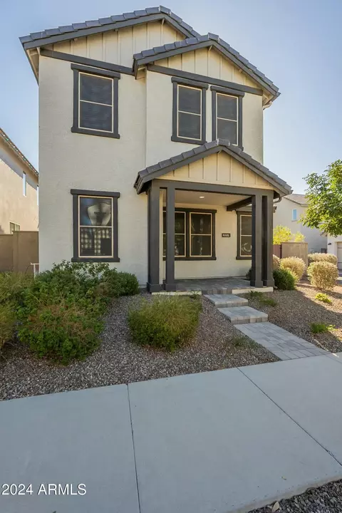 2059 W Desert Hollow Dr, Phoenix, AZ 85085