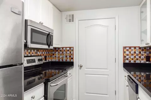 1701 E Colter St #408, Phoenix, AZ 85016 photo 7