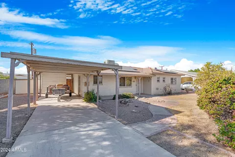 872 N Dakota St, Chandler, AZ 85225