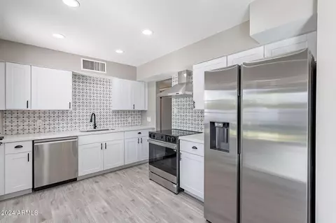 3427 E Roma Ave, Phoenix, AZ 85018 photo 7