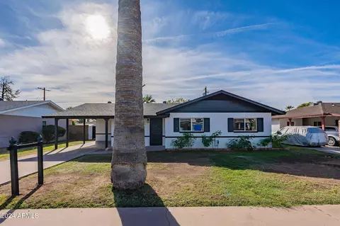 3427 E Roma Ave, Phoenix, AZ 85018 photo 3