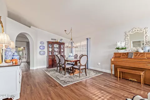 4614 E Thistle Landing Dr, Phoenix, AZ 85044 photo 4