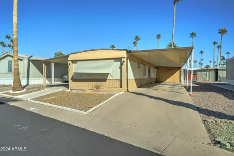303 S Recker Rd #133, Mesa, AZ 85206