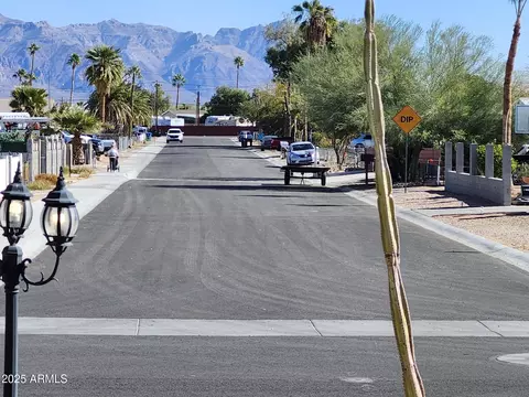 394 N Pinyon Dr, Apache Junction, AZ 85120 photo 2