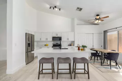 4703 E White Aster St, Phoenix, AZ 85044 photo 8