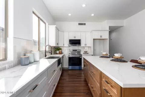 1845 S Morrison Ln, Gilbert, AZ 85295
