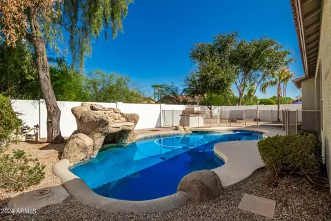 1845 S Morrison Ln, Gilbert, AZ 85295 photo 3