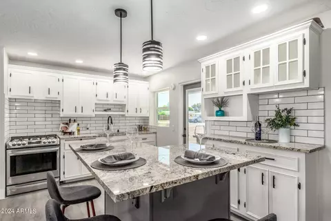 1945 E Clarendon Ave, Phoenix, AZ 85016 photo 2