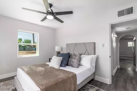1945 E Clarendon Ave, Phoenix, AZ 85016 photo 19