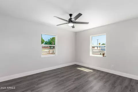 1945 E Clarendon Ave, Phoenix, AZ 85016 photo 23